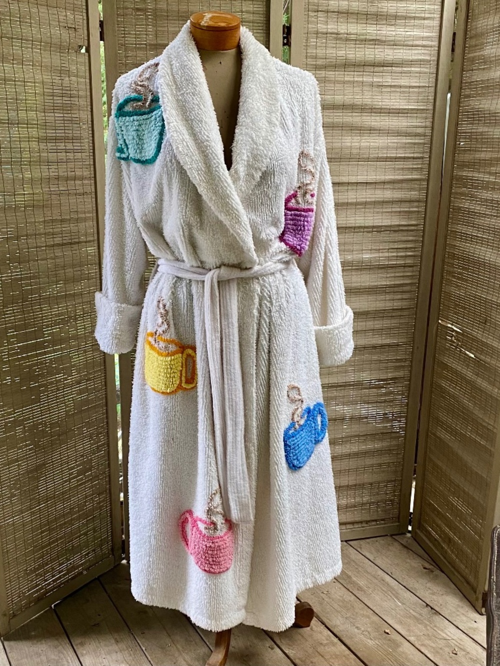 90’s authentic vintage Canyon white chenille Coffee Talk bathrobe …sm